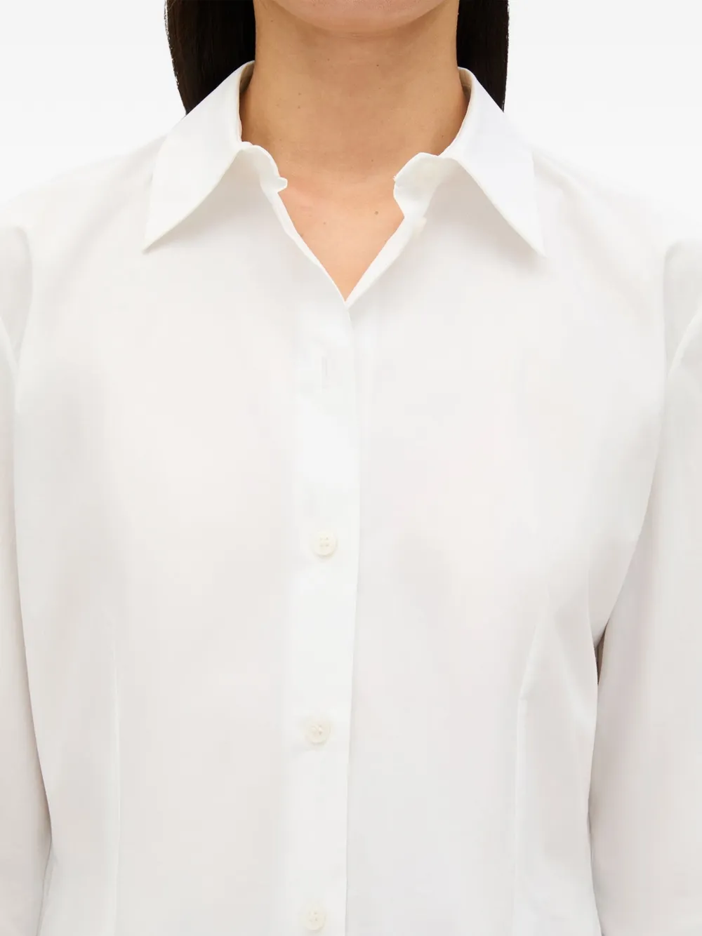 Another Tomorrow Getailleerde blouse met pijldetail Wit