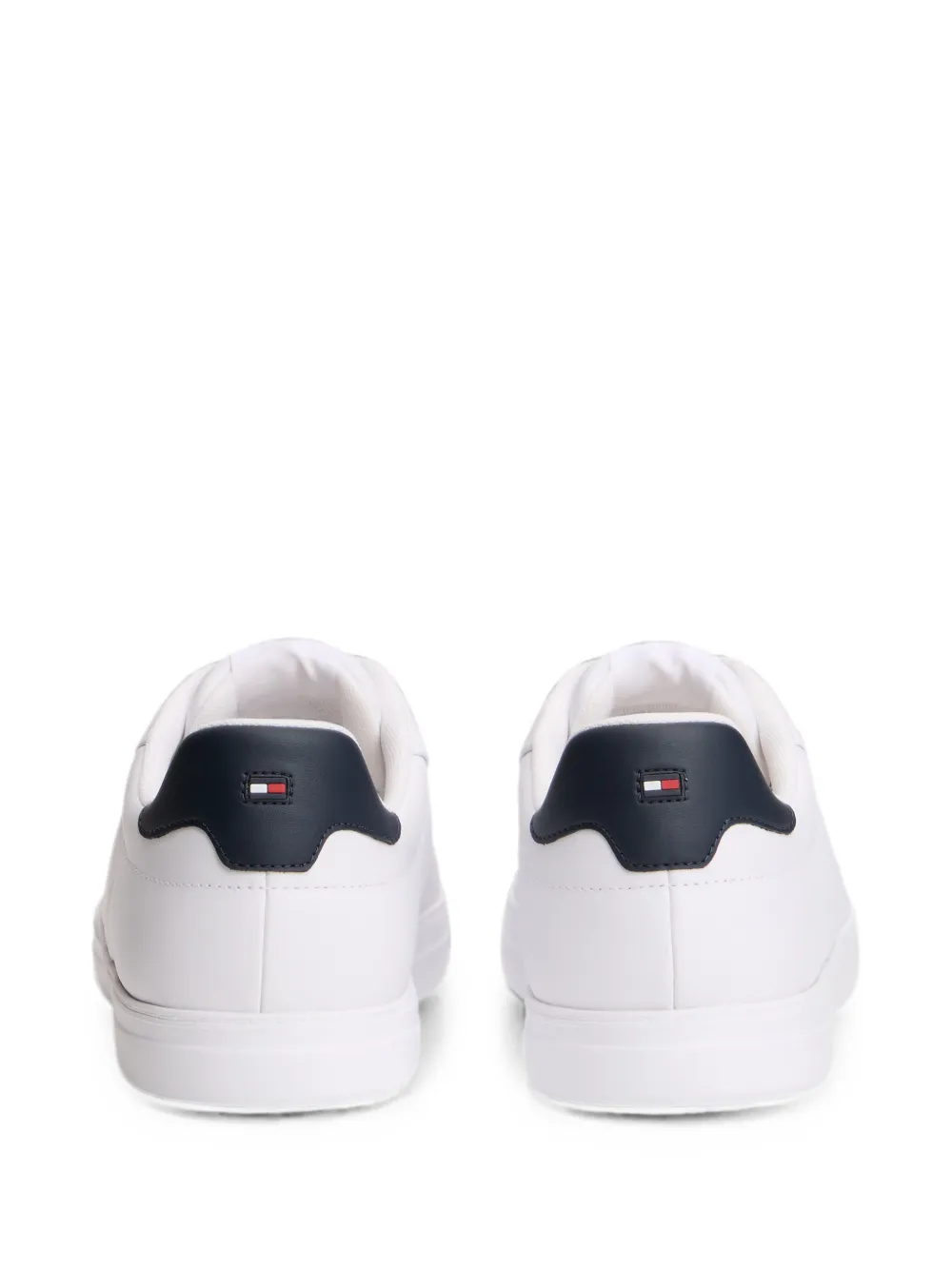 Tommy Hilfiger logo-patch lace-up sneakers Wit