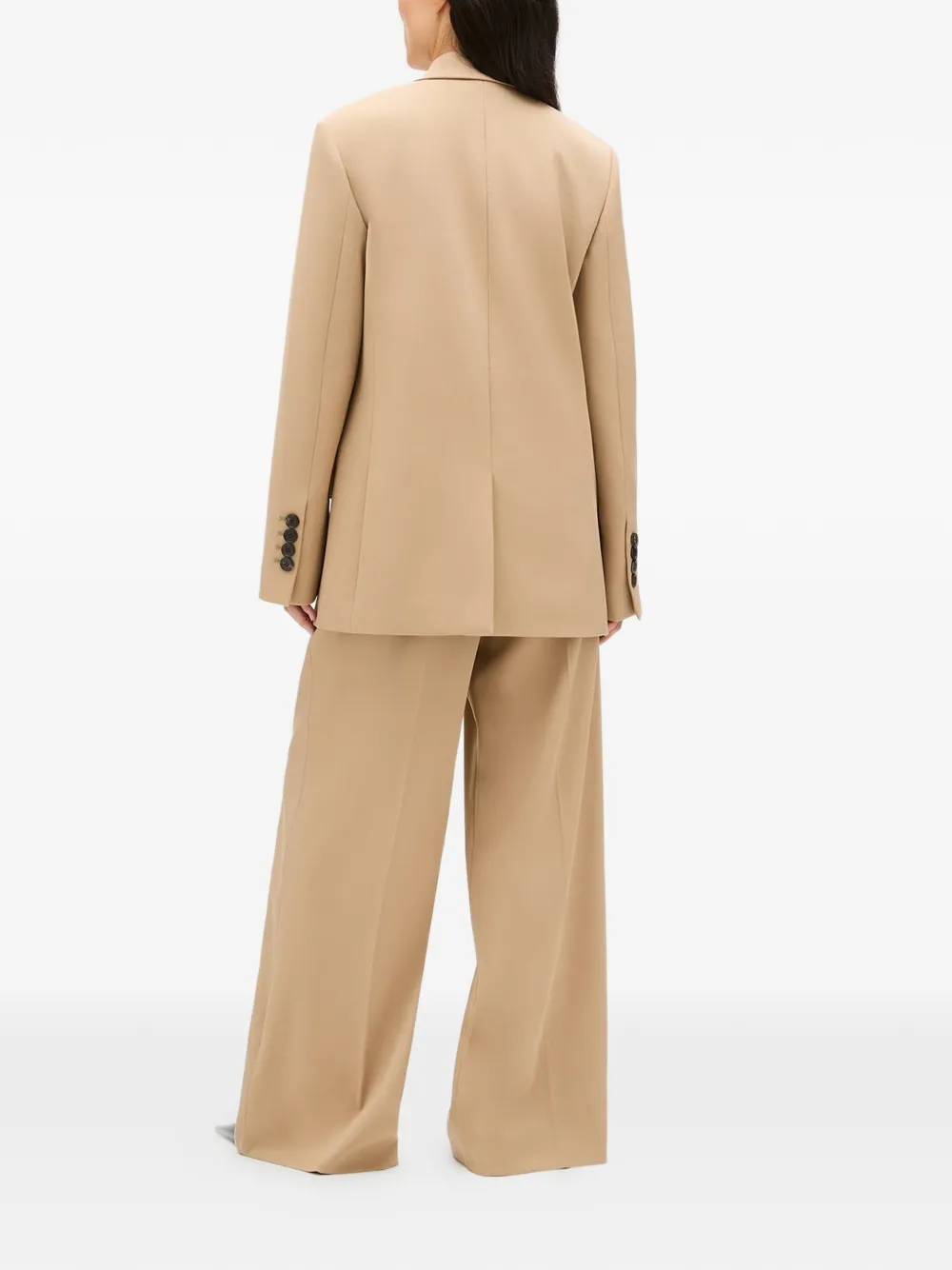 Another Tomorrow Oversized blazer met puntige revers Beige