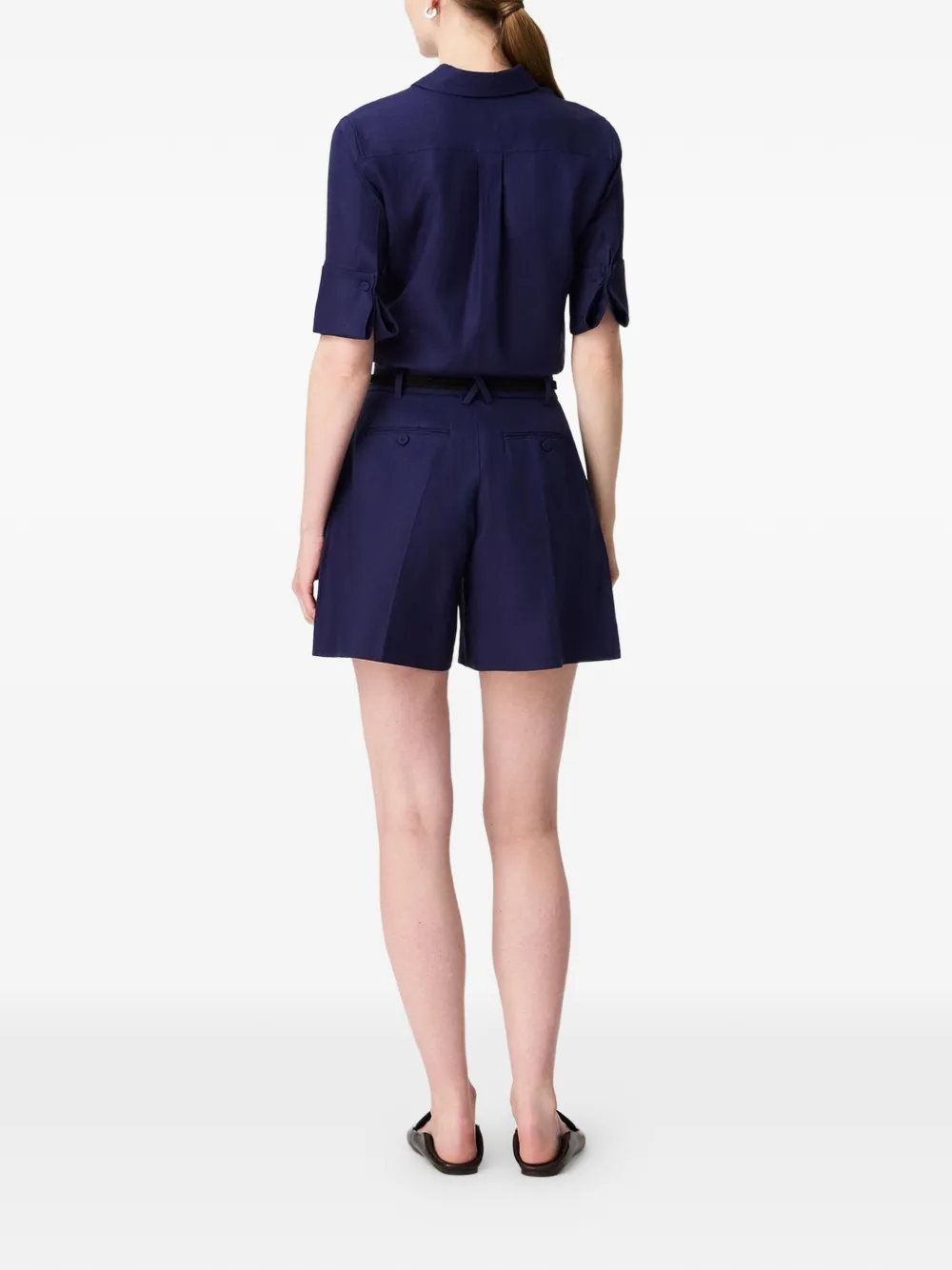 Another Tomorrow Geplooide linnen shorts Blauw