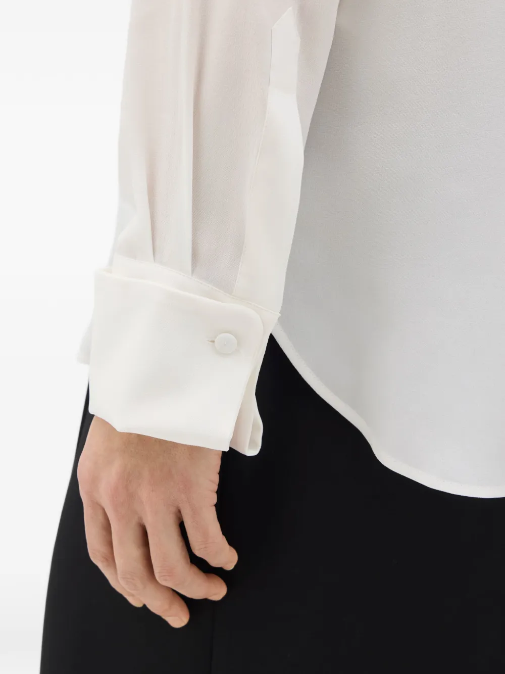 Another Tomorrow Zijden blouse met franje cuffs Wit