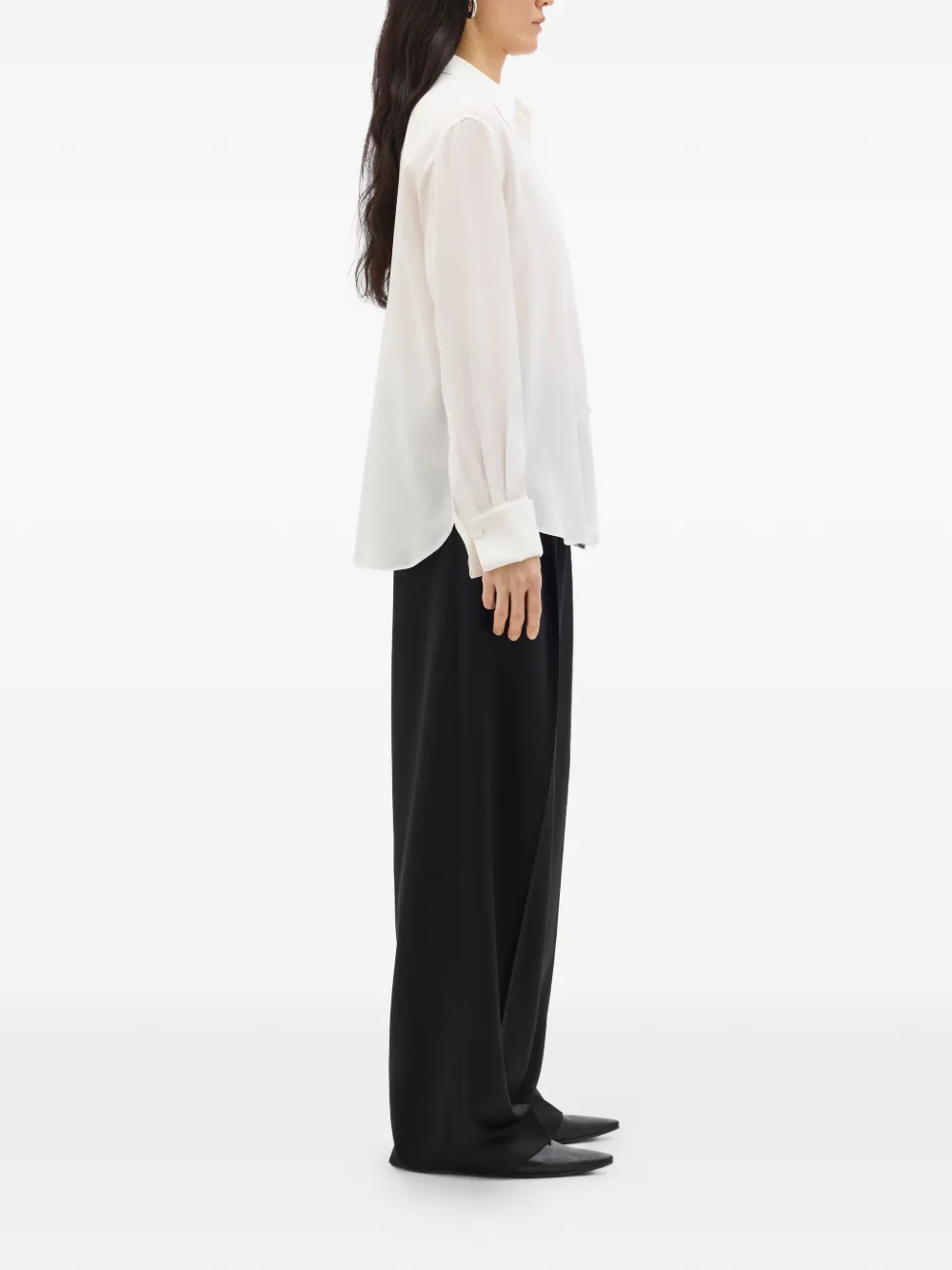 Another Tomorrow Zijden blouse met franje cuffs Wit