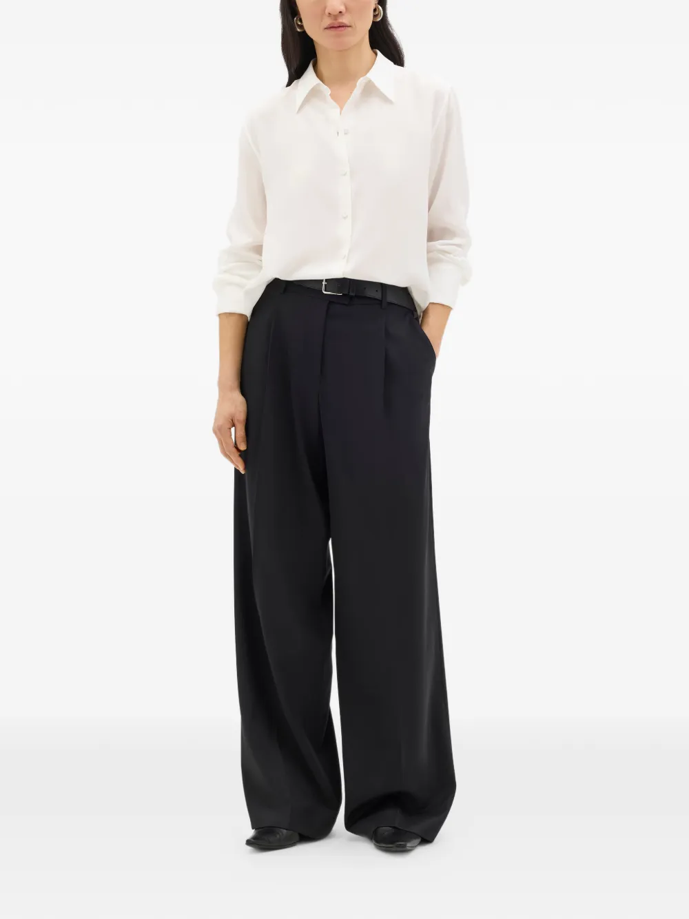 Another Tomorrow Zijden blouse met franje cuffs Wit
