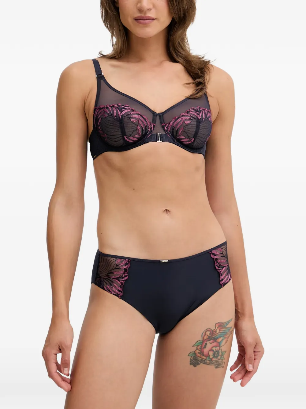 Chantelle Legend embroidered mesh-panel bra Zwart