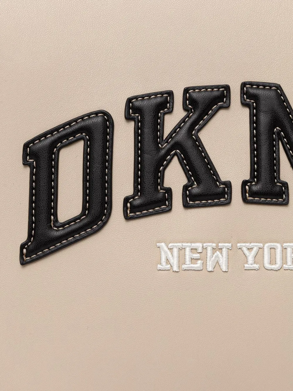 DKNY Medium Hadlee shopper met logopatch Beige