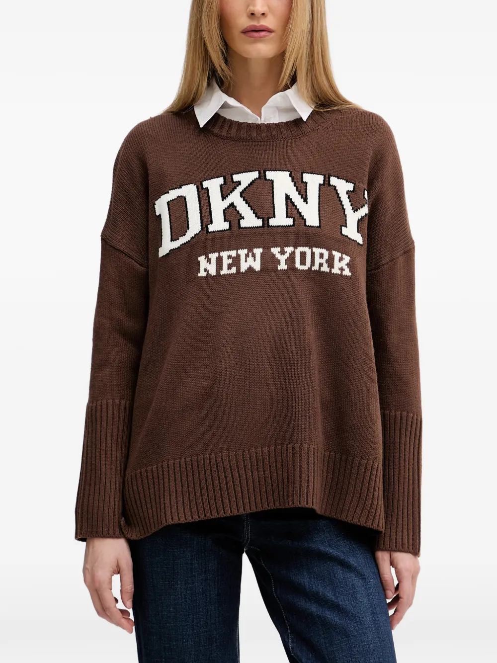 DKNY logo-intarsia sweater - Marrone