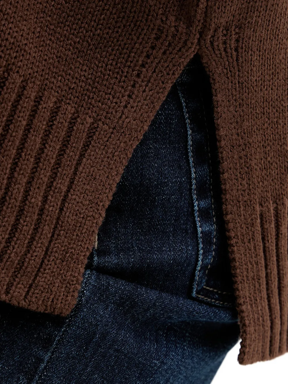 DKNY logo-intarsia sweater Bruin