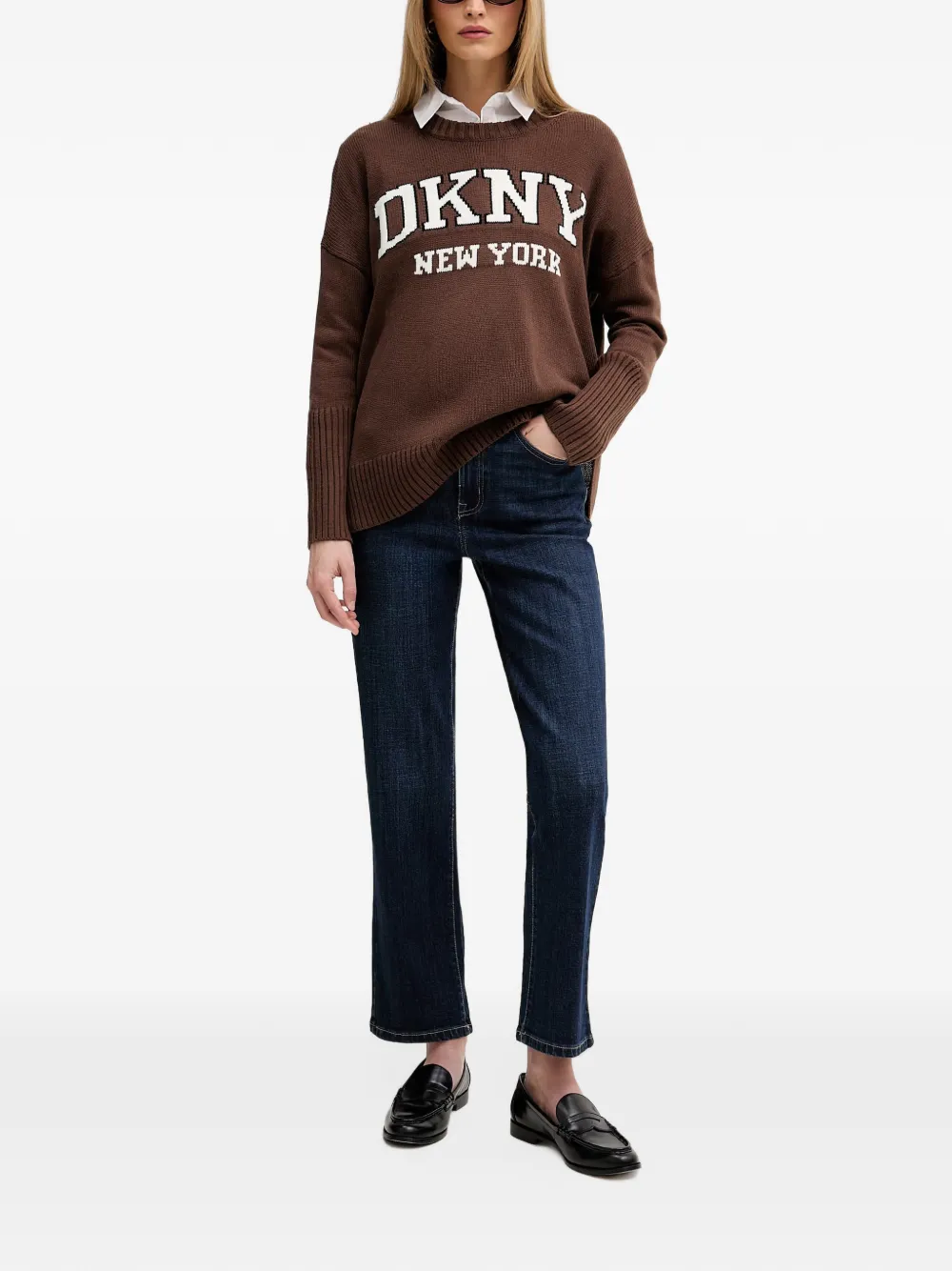 DKNY logo-intarsia sweater Bruin