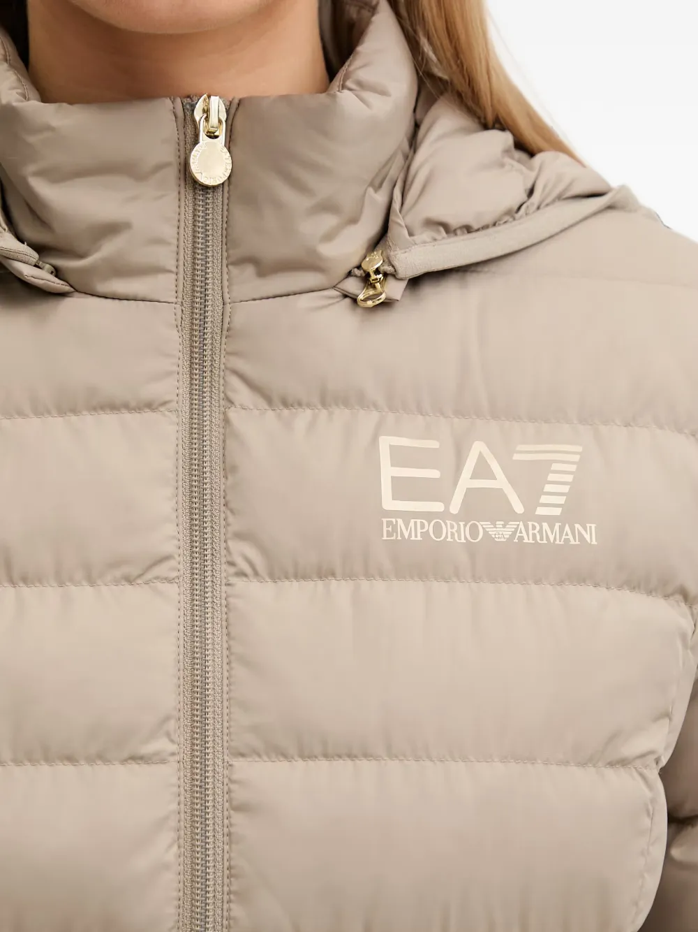 Ea7 Emporio Armani Donsjack met capuchon Beige