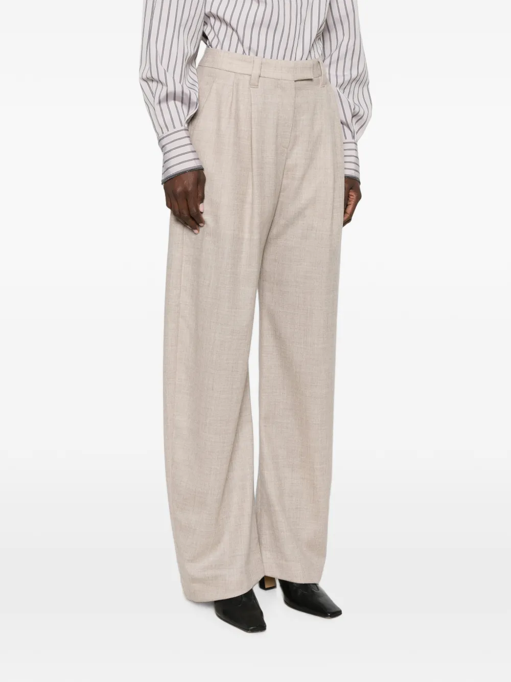 Brunello Cucinelli Broek met geplooide zak Beige