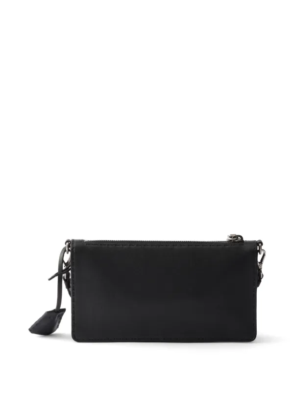 Prada レザークラッチバッグ | ブラック | FARFETCH JP