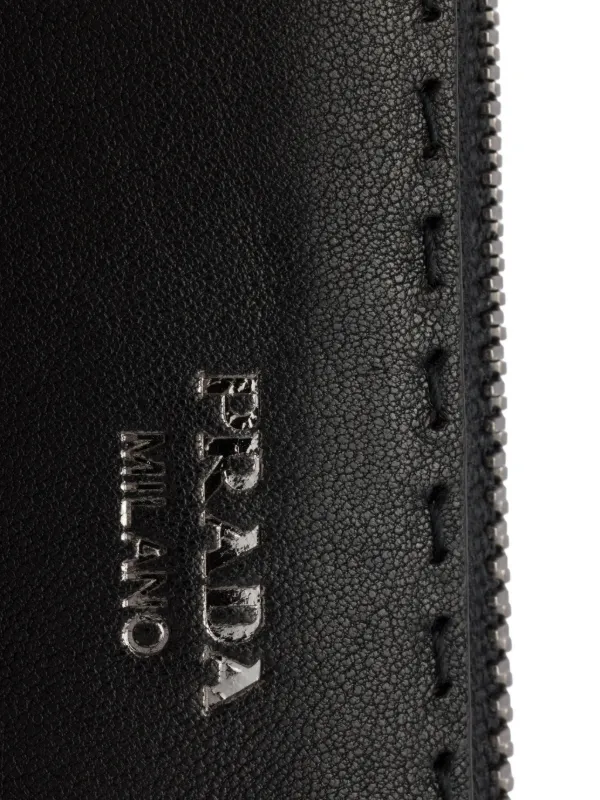 Prada レザークラッチバッグ | ブラック | FARFETCH JP