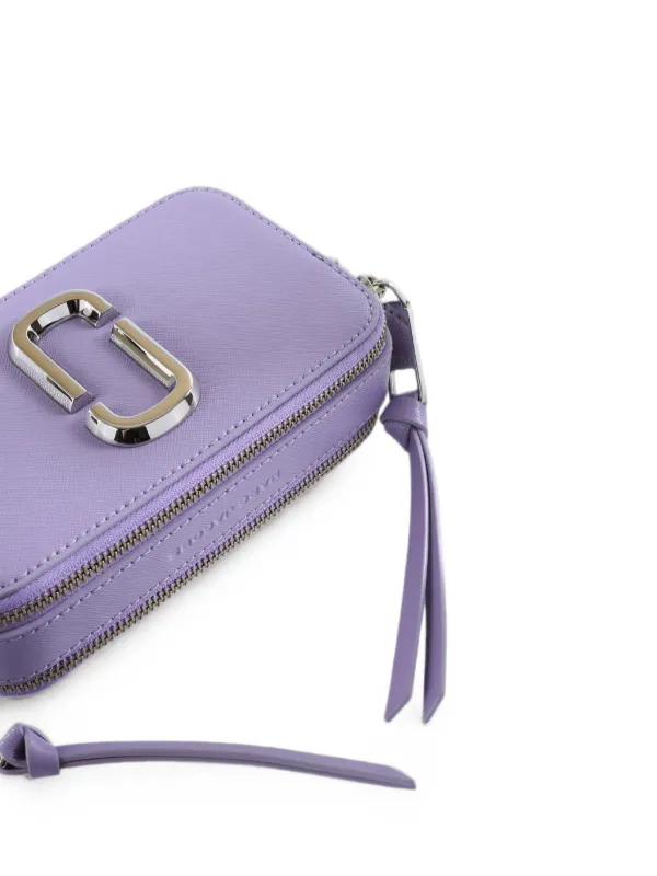 新品　MARC JACOBS ボディバッグ パープル　カバン　ポシェット Marc Jacobs The Snapshot Cross Body Bag | Purple | FARFETCH