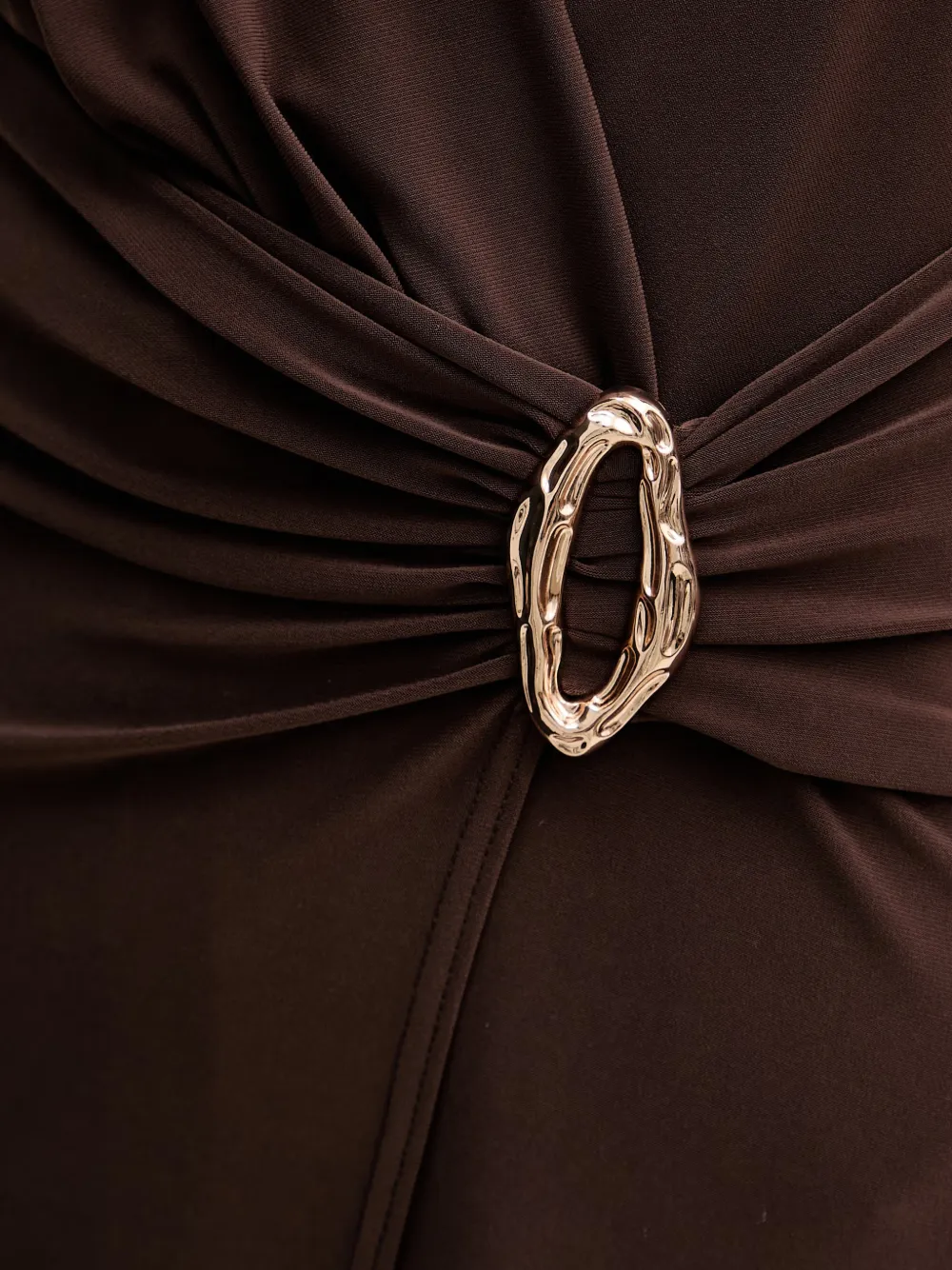Joseph Ribkoff midi-jurk met gespdetail en wikkelstijl Bruin