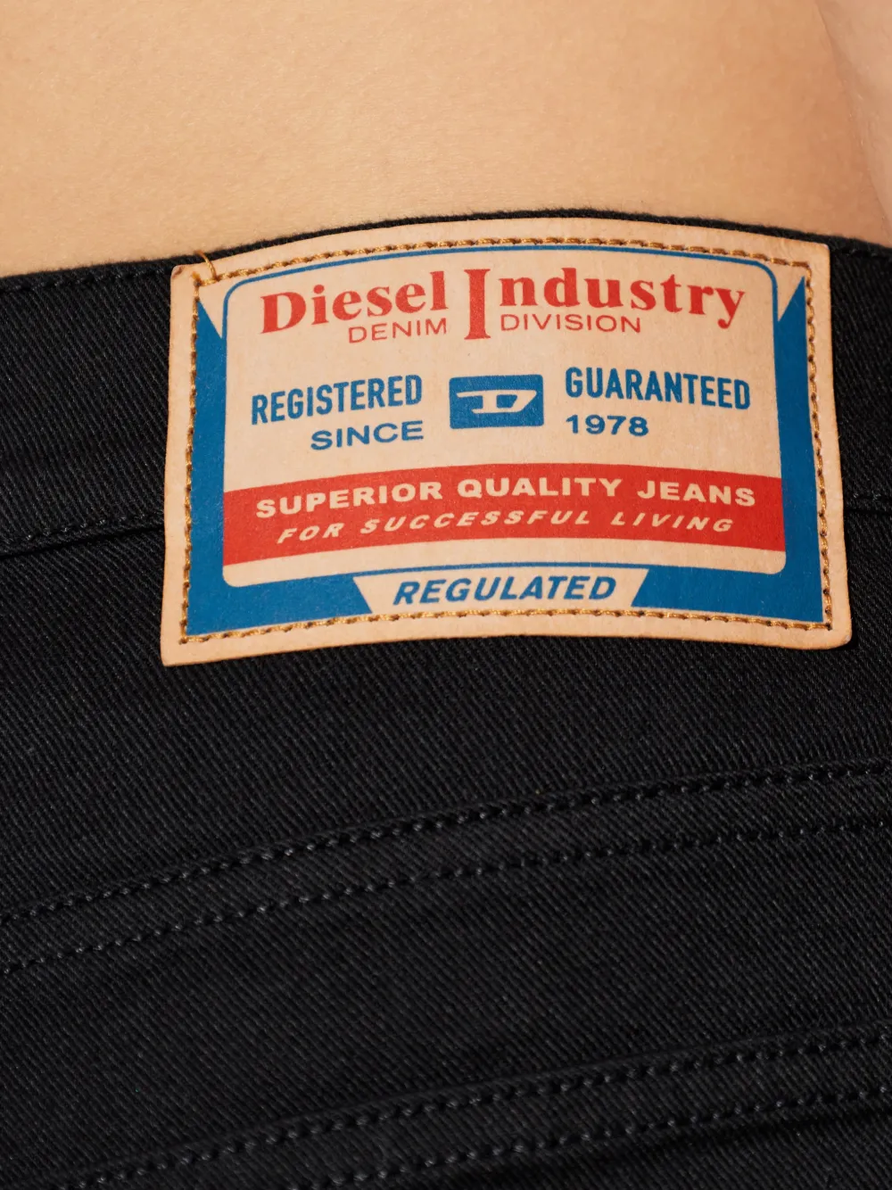 Diesel 2023 D-Finitive jeans Zwart