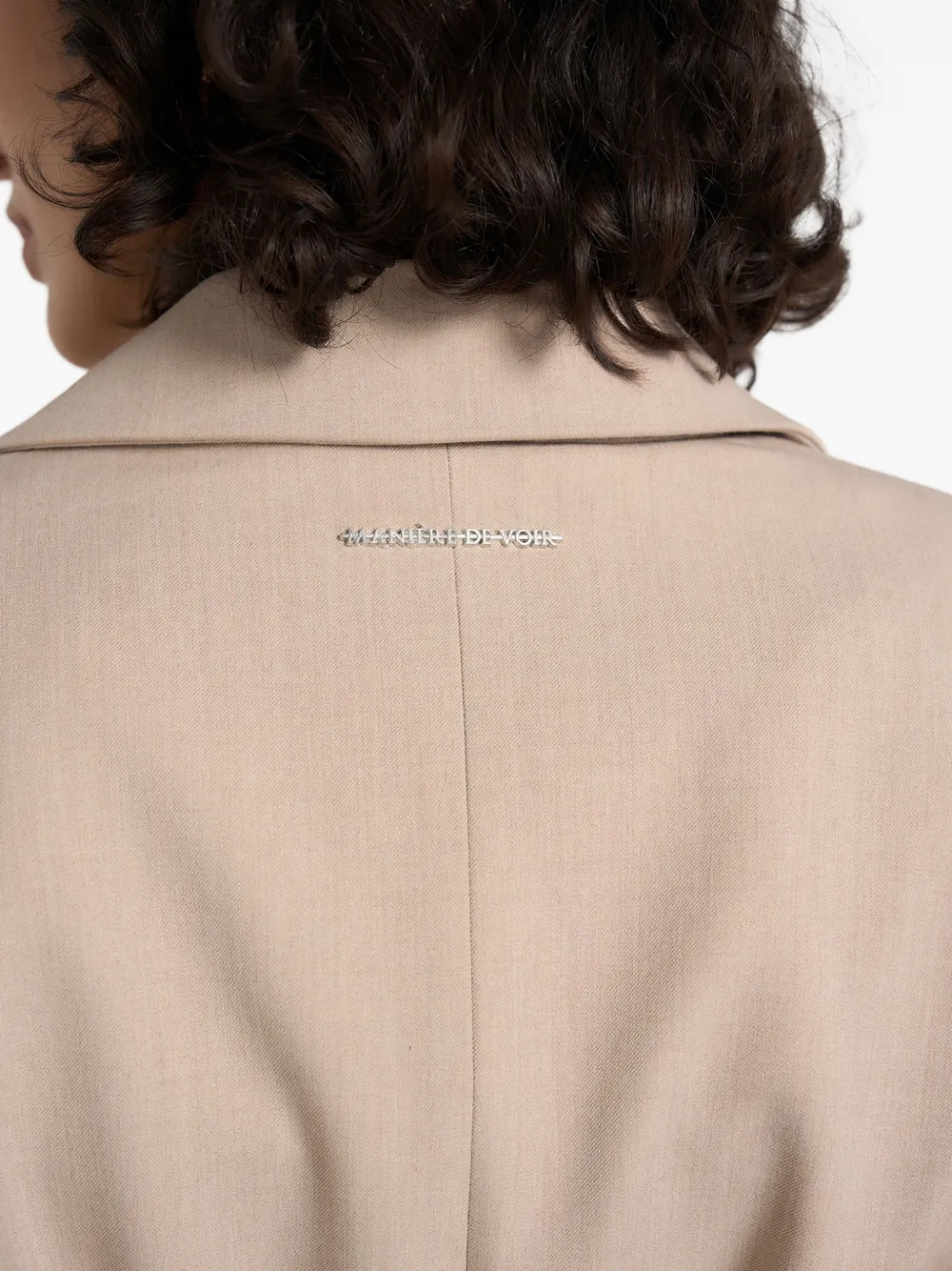 Manière De Voir Marie blazer met gedraaide mouwen en ceintuur Beige