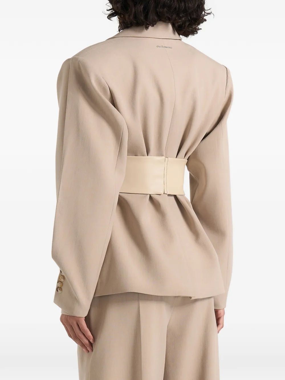 Manière De Voir Marie blazer met gedraaide mouwen en ceintuur Beige