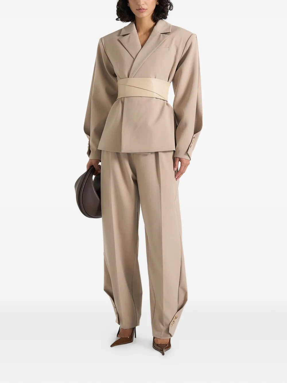 Manière De Voir Marie blazer met gedraaide mouwen en ceintuur Beige