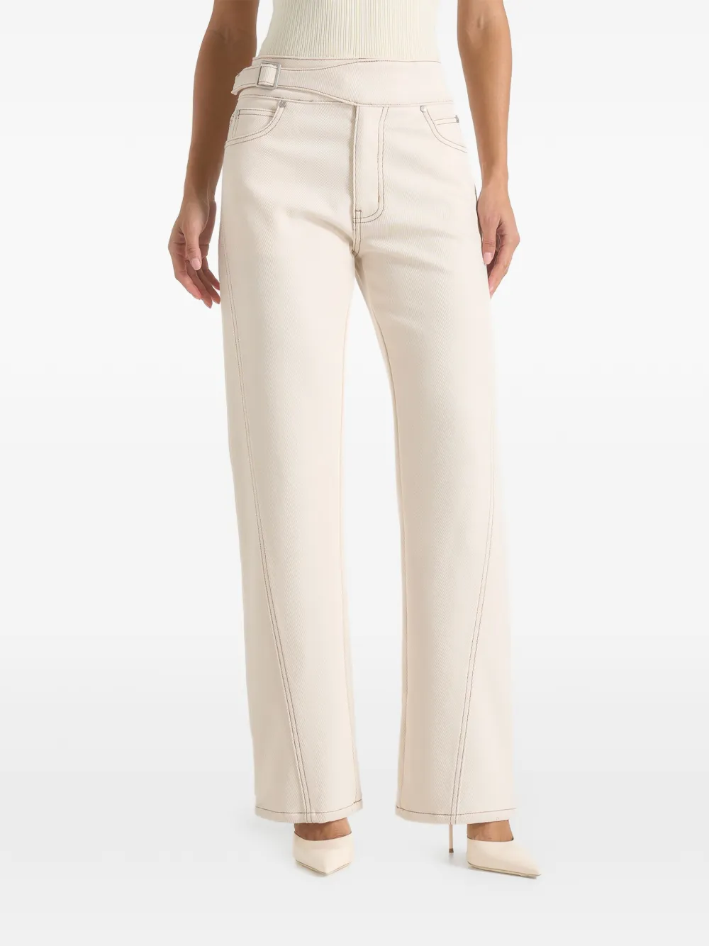 Manière De Voir Loane twist-leg boyfriend jeans with waist adjuster - Toni neutri