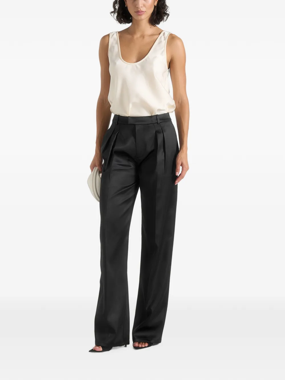 Manière De Voir Sasha satijnen tanktop met open achterkant en diepe ronde hals Beige