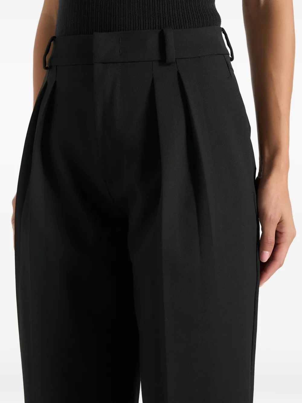 Manière De Voir Darlene geplooide pantalon Zwart