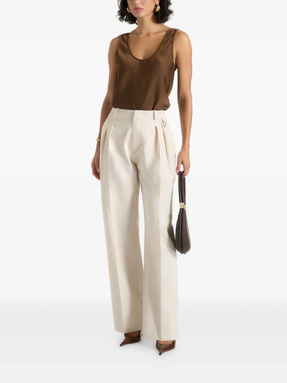 Manière De Voir Sasha satijnen tanktop met diepe ronde hals en open achterkant Bruin
