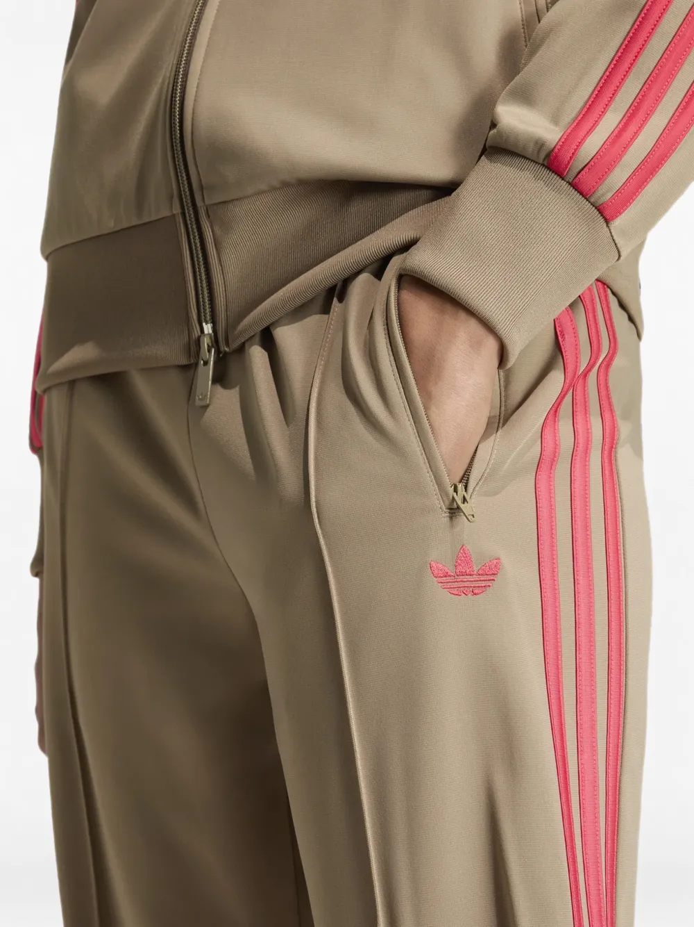 adidas Trainingsbroek met geborduurd logo Beige