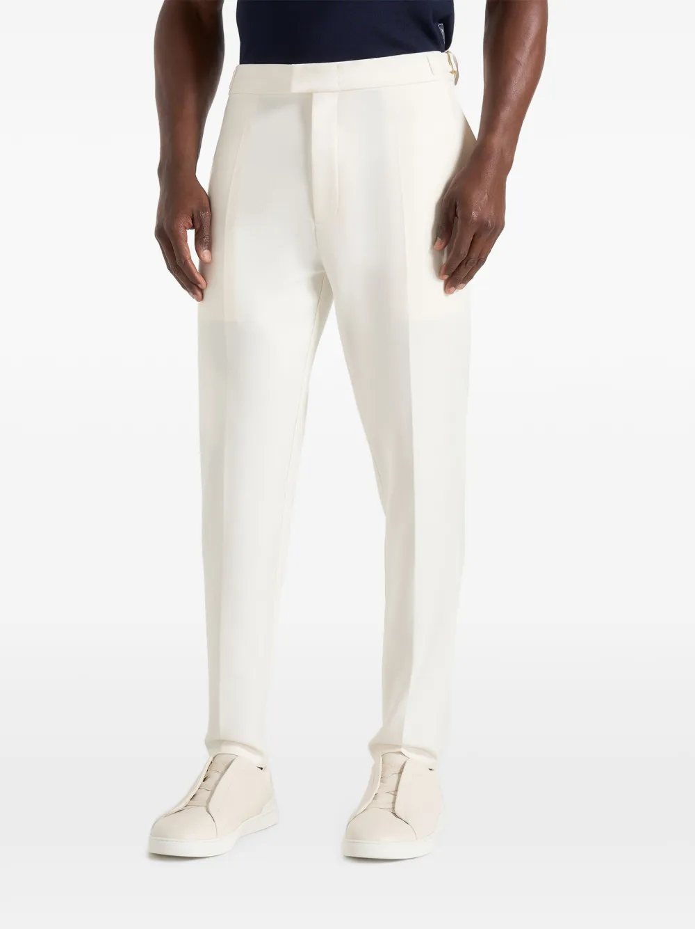 Manière De Voir Hubert slim-fit tailored trousers off-white - Toni neutri