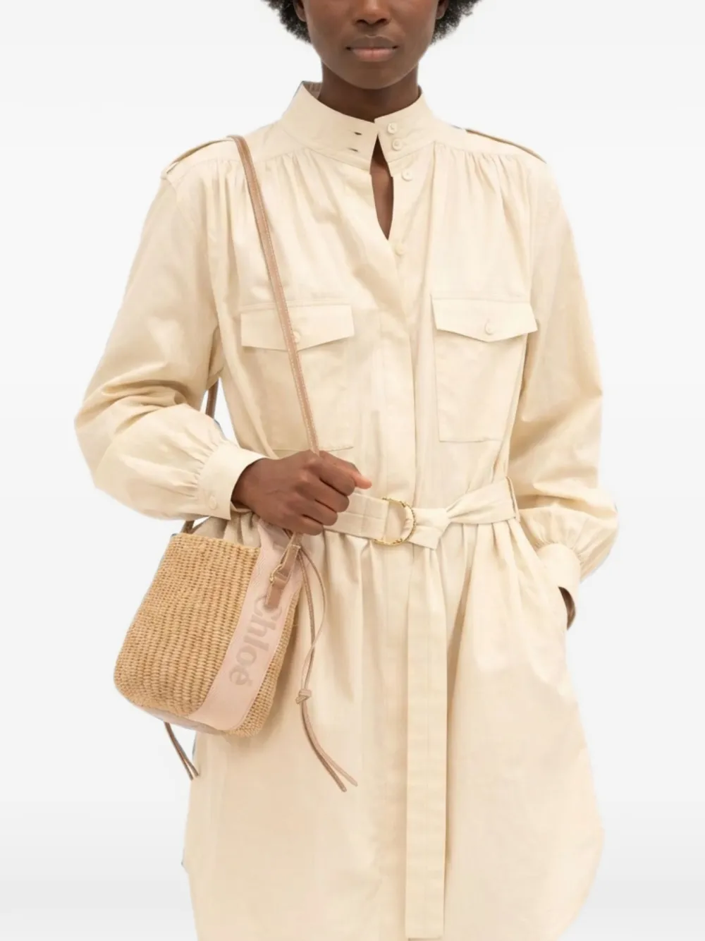 Chloé small Woody logo-tape woven bucket bag - Toni neutri