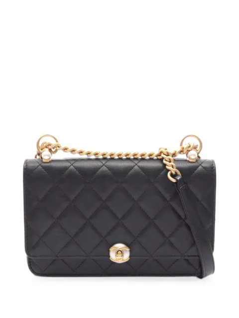 CHANEL Pre-Owned 2019 Matelassé CC turn-lock chain wallet