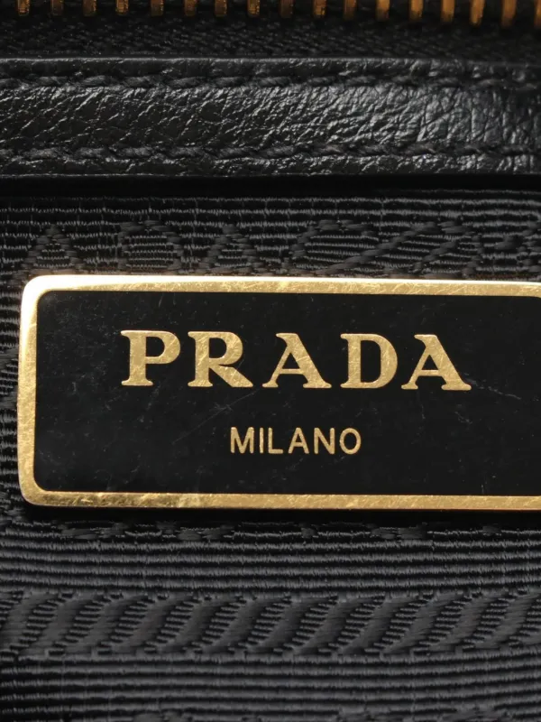 Prada Pre-Owned 2000s logo-embossed Shoulder Bag | Black | FARFETCH