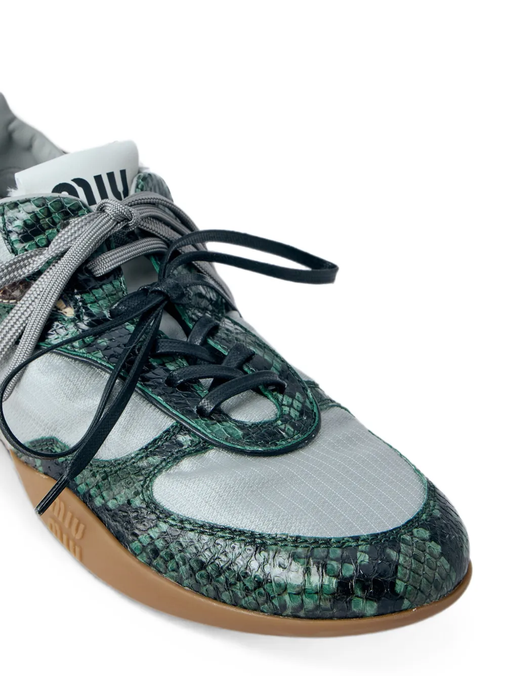 Miu snakeskin-effect lace-up sneakers Groen