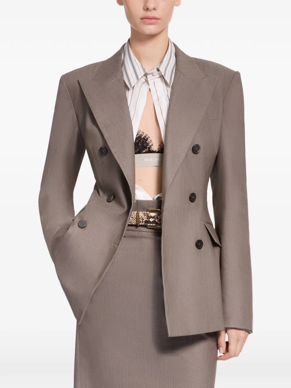 Elie Saab Blazer met dubbele rij knopen en puntige revers Beige