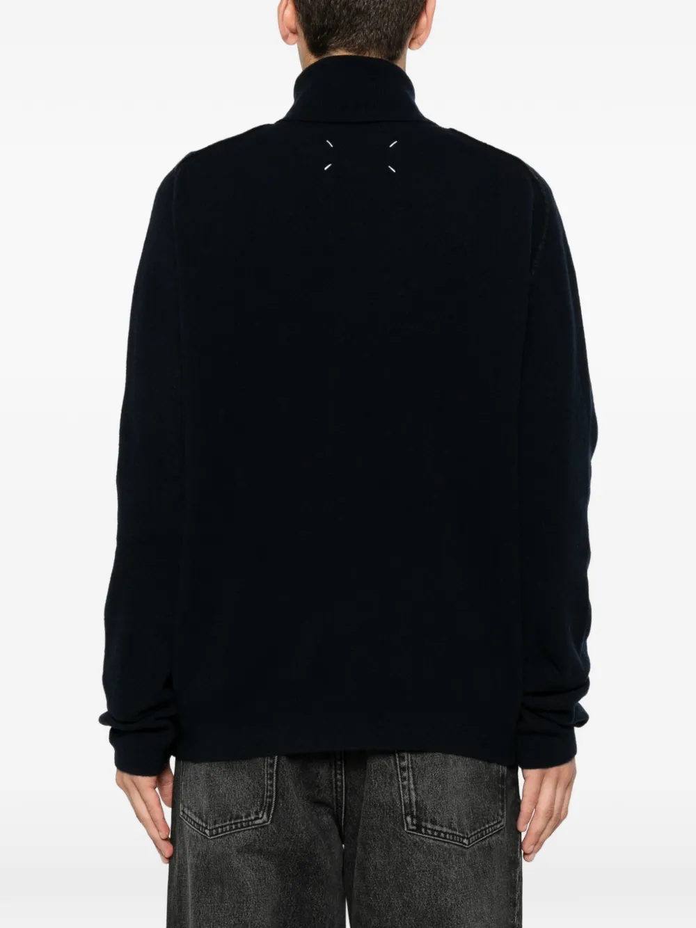 Maison Margiela Trui met gerafelde afwerking en hoge hals Blauw