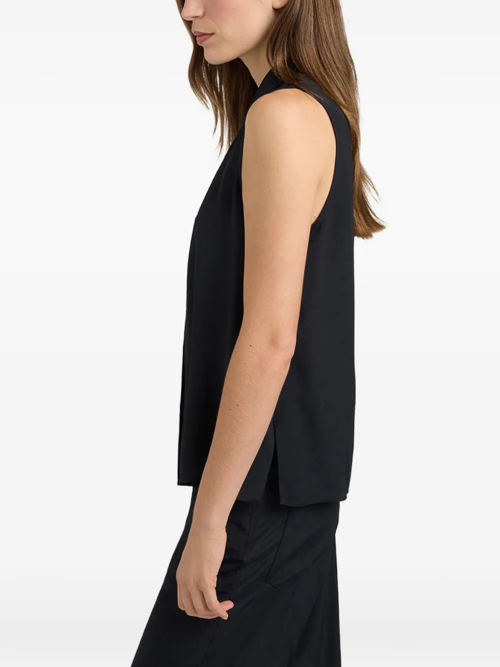 MOMONÌ Kiri sleeveless shirt Zwart