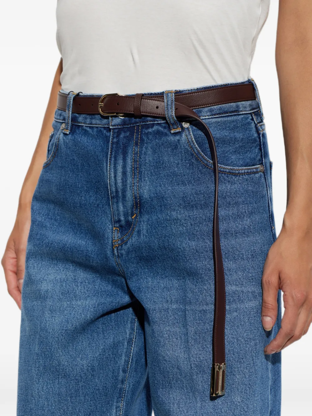 Victoria Beckham Leren riem met logoplakkaat Bruin