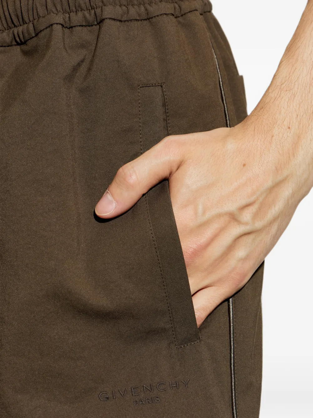 Givenchy Shorts met geborduurd logo Bruin