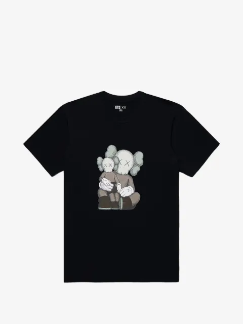 KAWS playera con estampado gráfico en colaboración con Uniqlo