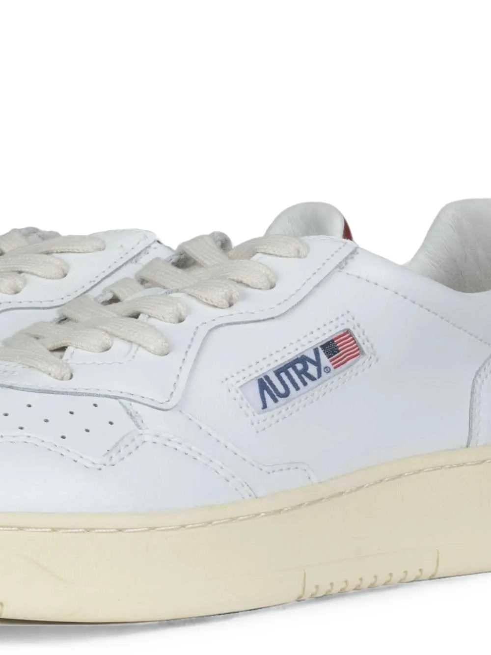Autry Medalist perforated leather sneakers Wit