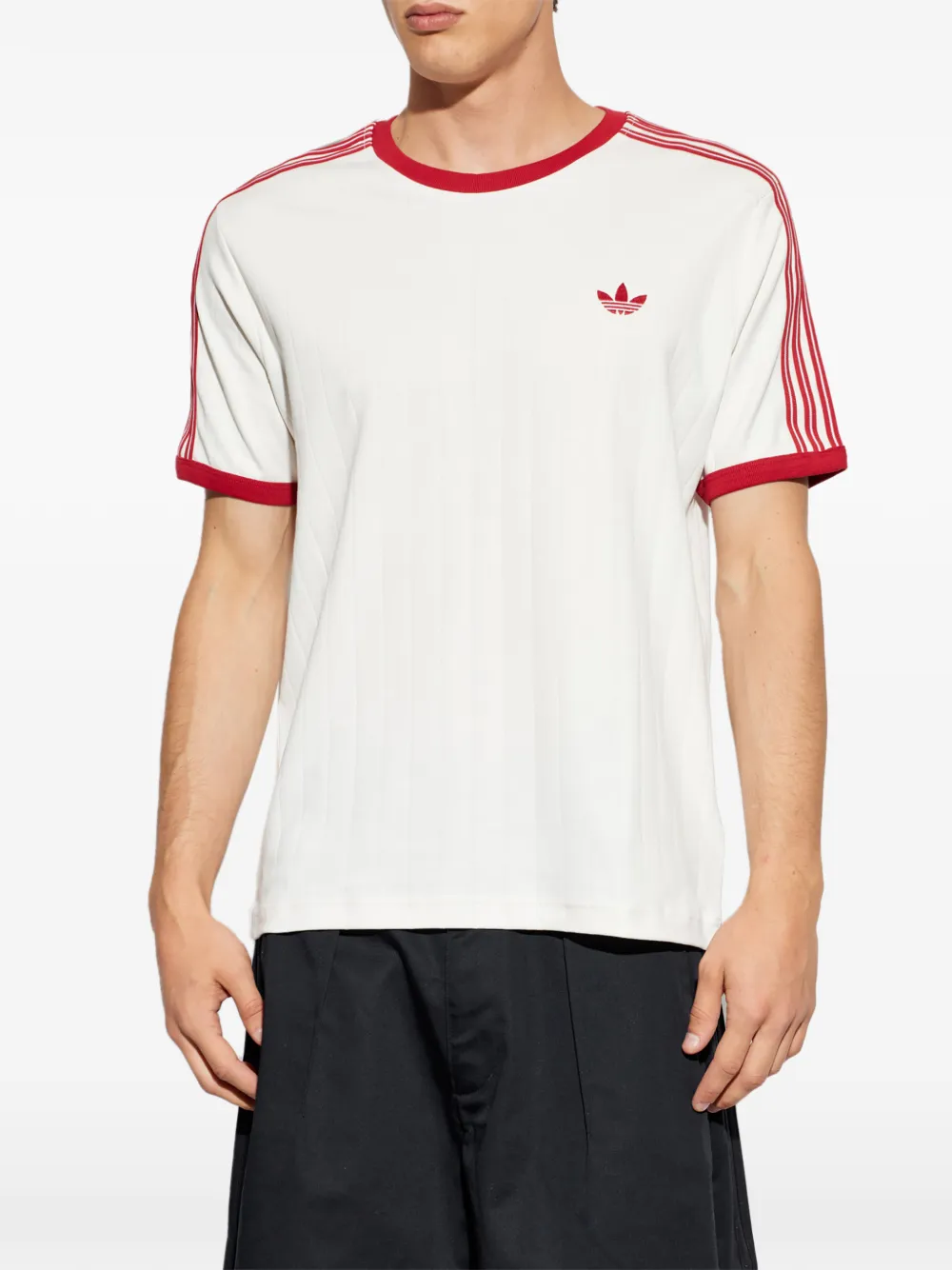 adidas Drop Needle T-shirt met geborduurd logo Wit