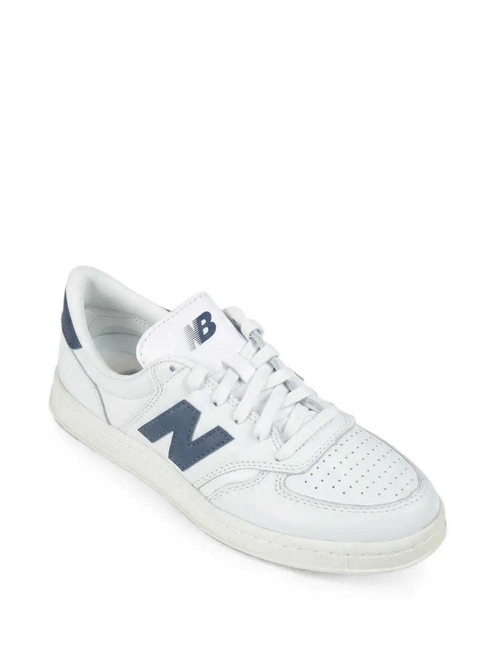 New Balance T500 leren sneakers met geperforeerde details Wit