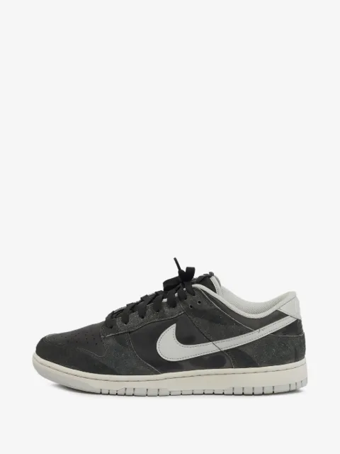 Nike Dunk Low Retro PRM Zebra Sneakers