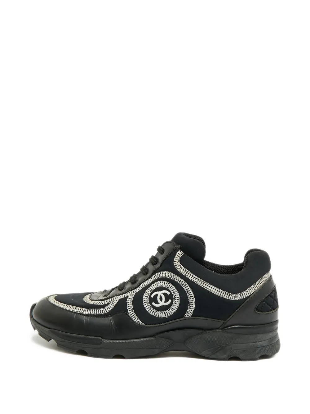 CHANEL Pre-Owned interlocking-CC sneakers - Black