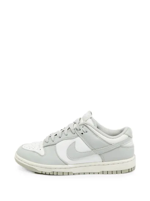 Nike Dunk Low sneakers