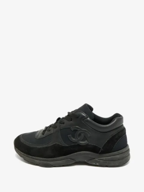 CHANEL Pre-Owned suede-panel sneakers