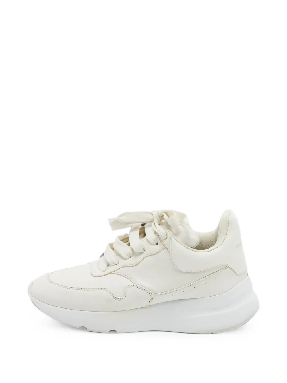 Alexander McQueen Pre-Owned oversized lace-up low-top sneakers - Neutrals