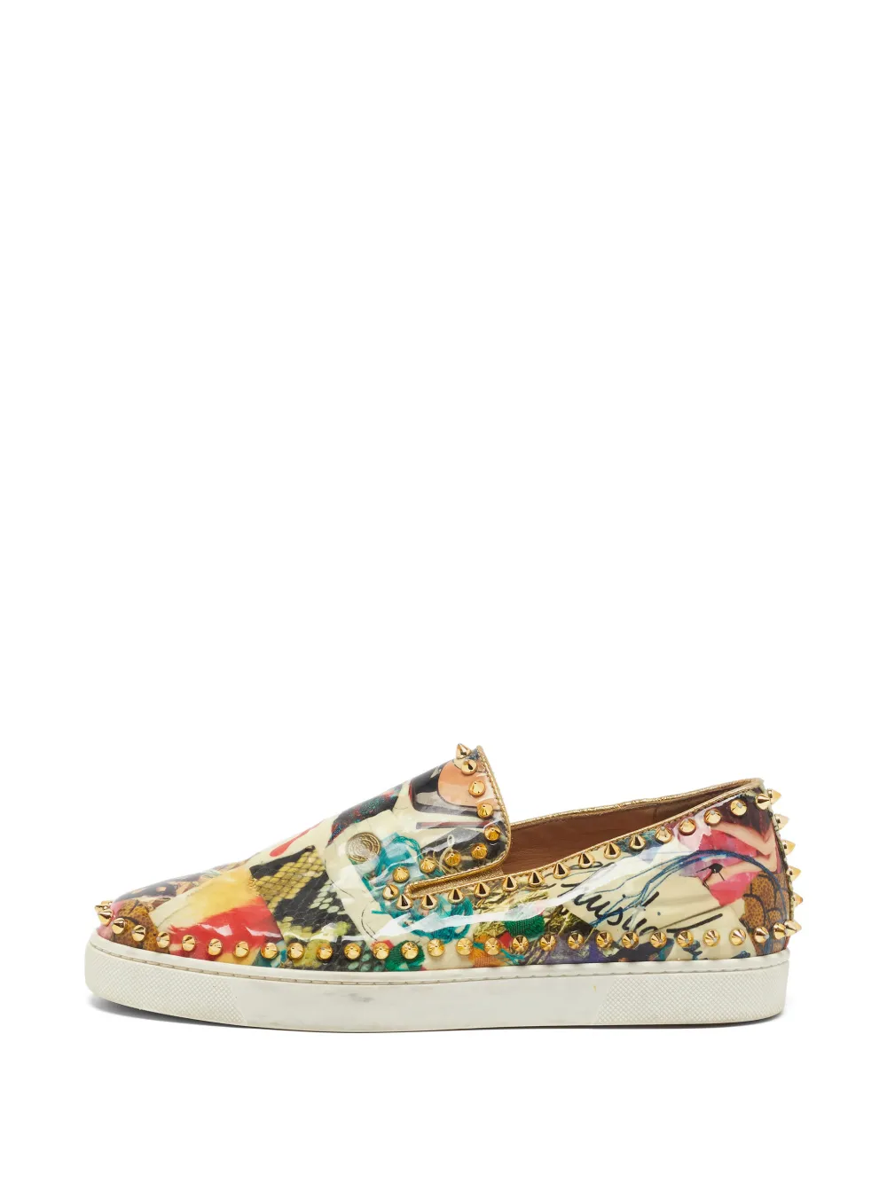 Christian Louboutin Pre-Owned Pik Boat studded patent leather sneakers - Nude