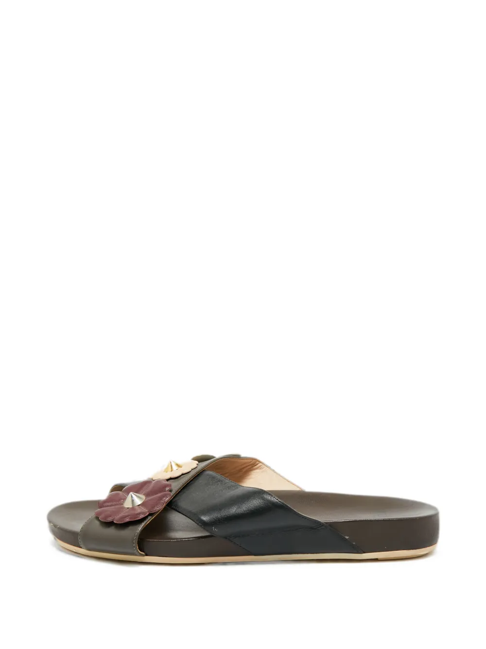 Fendi Pre-Owned flower-embellished crossover-strap flat sandals - Marrone