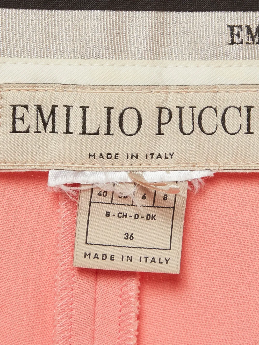 PUCCI Pre-Owned high-waisted crepe shorts - Pink
