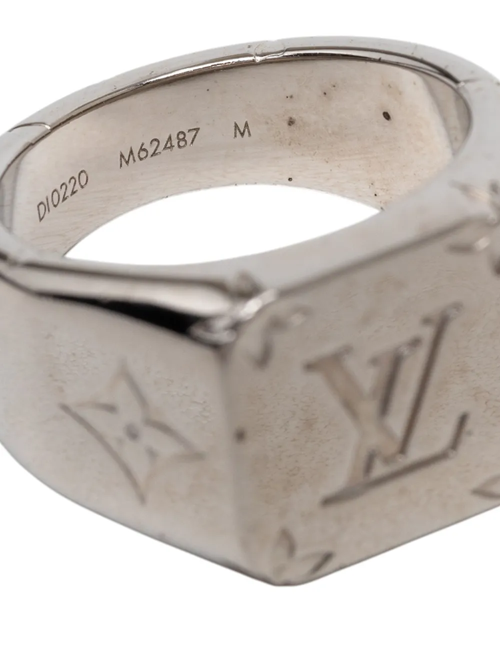 Louis Vuitton Pre-Owned 2020 Brass Monogram Signet Ring M Costume